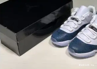 (2019) NAVY - 11 RETRO LOW JORDAN SNAKE 0611